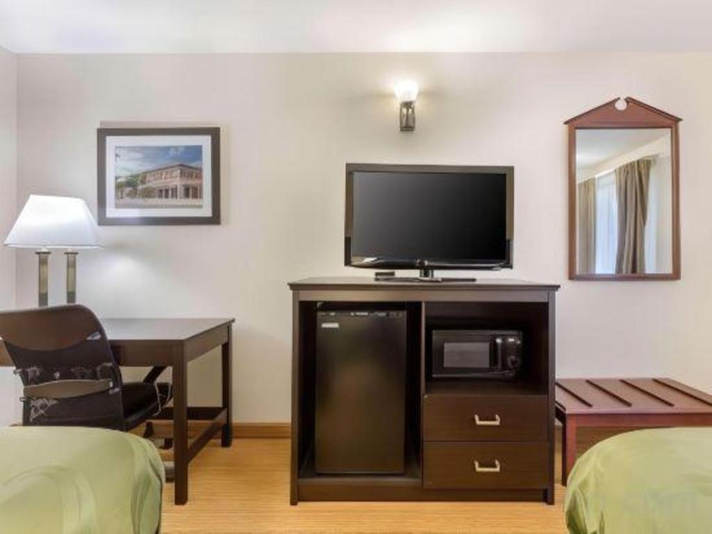 Quality Inn Arab Hwy 231 Exteriör bild