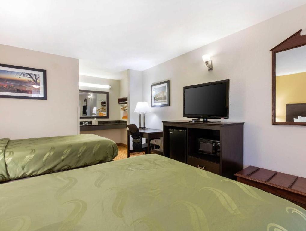 Quality Inn Arab Hwy 231 Exteriör bild