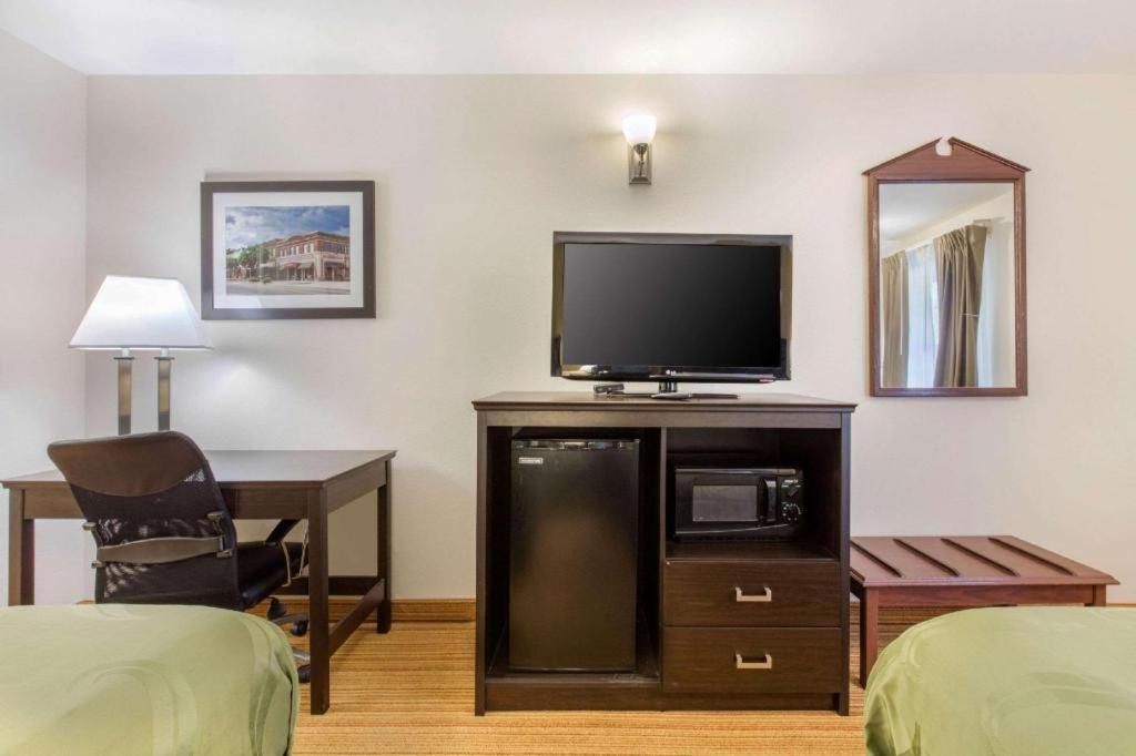 Quality Inn Arab Hwy 231 Exteriör bild