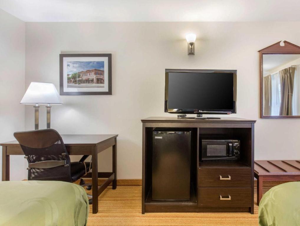 Quality Inn Arab Hwy 231 Exteriör bild